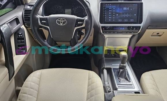 Acheter Neuf Voiture Toyota Prado Noir à Kinshasa, Kinshasa Acheter Neuf Voiture Toyota Prado Noir à Kinshasa, Kinshasa