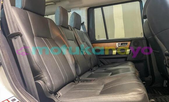 Buy Used Land Rover Discovery White Car in Kinshasa in Kinshasa Buy Used Land Rover Discovery White Car in Kinshasa in Kinshasa