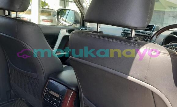 Buy Used Toyota Land Cruiser Prado White Car in Kinshasa in Kinshasa Buy Used Toyota Land Cruiser Prado White Car in Kinshasa in Kinshasa