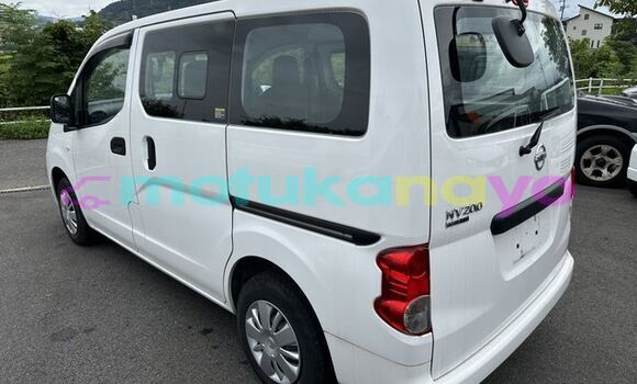 Buy Used Nissan NV200 White Car in Kinshasa in Kinshasa Buy Used Nissan NV200 White Car in Kinshasa in Kinshasa