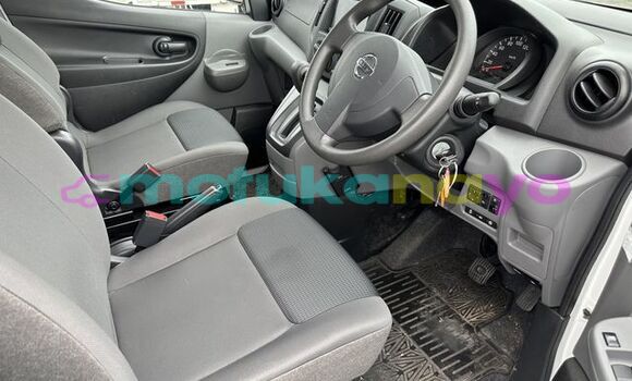 Buy Used Nissan NV200 White Car in Kinshasa in Kinshasa Buy Used Nissan NV200 White Car in Kinshasa in Kinshasa