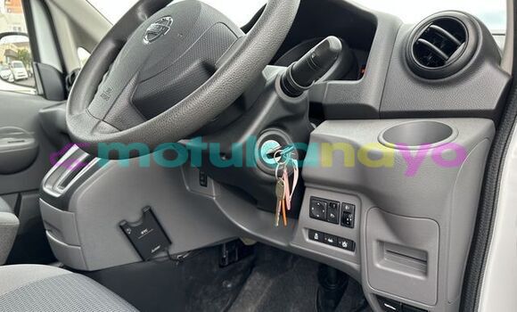 Buy Used Nissan NV200 White Car in Kinshasa in Kinshasa Buy Used Nissan NV200 White Car in Kinshasa in Kinshasa