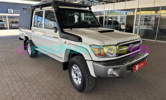 Buy Used Toyota Land Cruiser Other Car in Goma in Nord-Kivu Buy Used Toyota Land Cruiser Other Car in Goma in Nord-Kivu