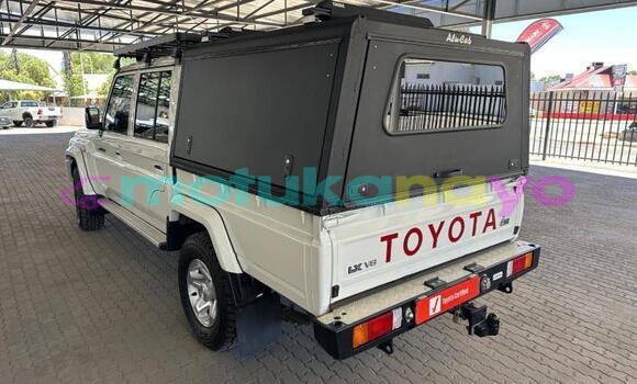 Buy Used Toyota Land Cruiser Other Car in Goma in Nord-Kivu Buy Used Toyota Land Cruiser Other Car in Goma in Nord-Kivu