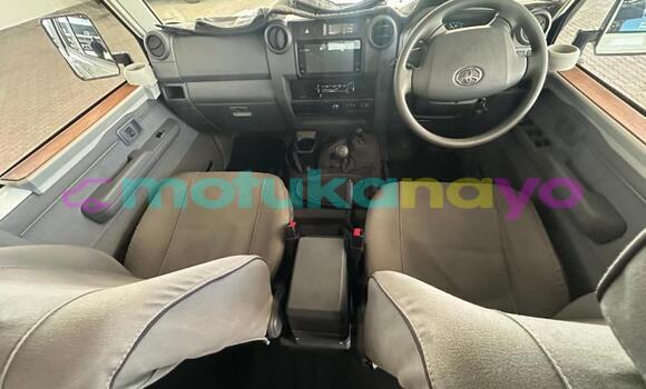Buy Used Toyota Land Cruiser Other Car in Goma in Nord-Kivu Buy Used Toyota Land Cruiser Other Car in Goma in Nord-Kivu