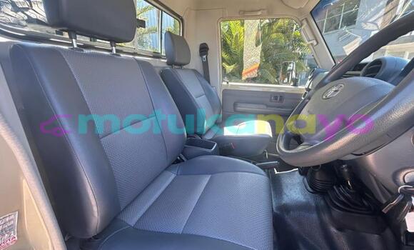 Buy Used Toyota Land Cruiser Other Car in Goma in Nord-Kivu Buy Used Toyota Land Cruiser Other Car in Goma in Nord-Kivu