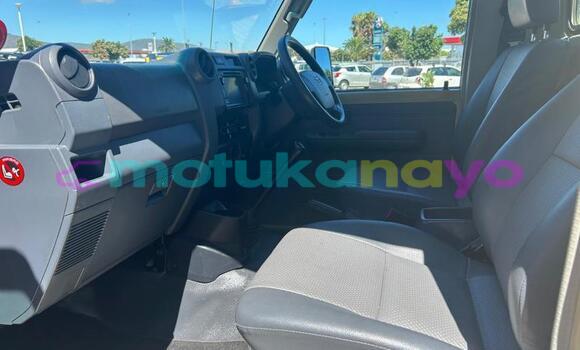 Buy Used Toyota Land Cruiser Other Car in Goma in Nord-Kivu Buy Used Toyota Land Cruiser Other Car in Goma in Nord-Kivu