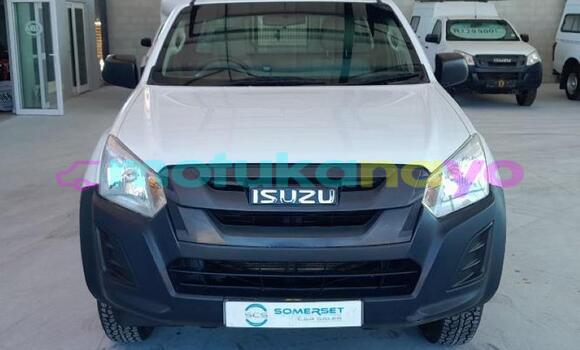Buy Used Isuzu KB White Car in Kinshasa in Kinshasa Buy Used Isuzu KB White Car in Kinshasa in Kinshasa