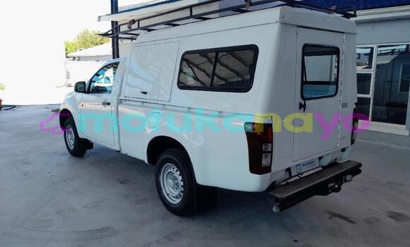 Buy Used Isuzu KB White Car in Kinshasa in Kinshasa Buy Used Isuzu KB White Car in Kinshasa in Kinshasa