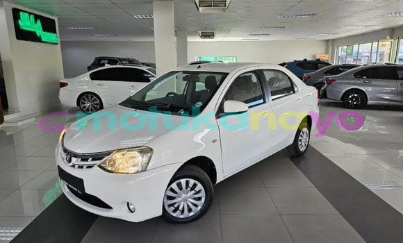 Buy Used Toyota Etios White Car in Kinshasa in Kinshasa Buy Used Toyota Etios White Car in Kinshasa in Kinshasa