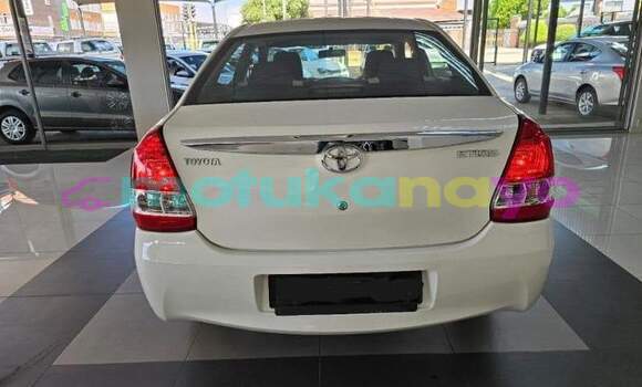 Buy Used Toyota Etios White Car in Kinshasa in Kinshasa Buy Used Toyota Etios White Car in Kinshasa in Kinshasa