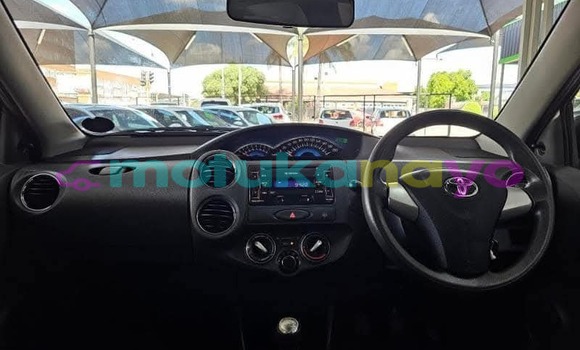 Buy Used Toyota Etios White Car in Kinshasa in Kinshasa Buy Used Toyota Etios White Car in Kinshasa in Kinshasa