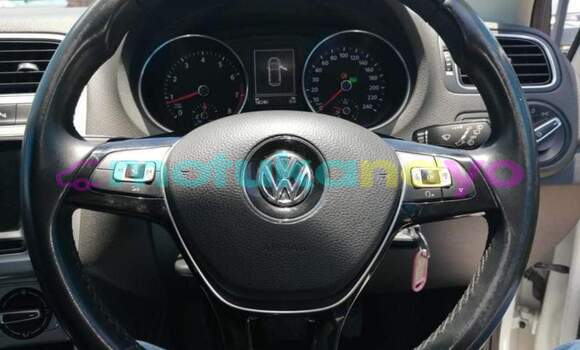 Buy Used Volkswagen Polo White Car in Kinshasa in Kinshasa Buy Used Volkswagen Polo White Car in Kinshasa in Kinshasa