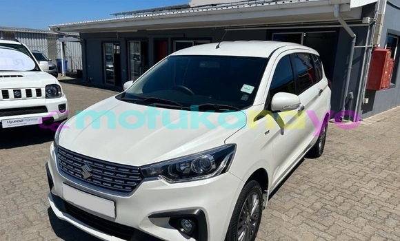 Buy Used Suzuki Ertiga White Car in Kinshasa in Kinshasa Buy Used Suzuki Ertiga White Car in Kinshasa in Kinshasa