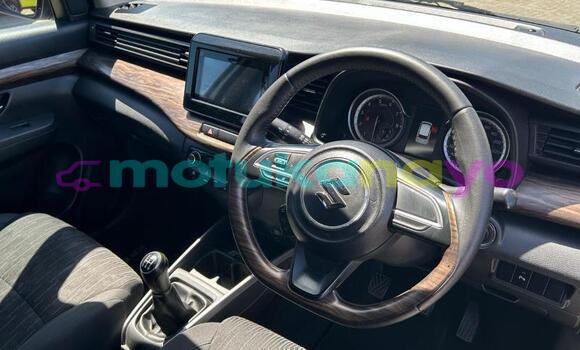 Buy Used Suzuki Ertiga White Car in Kinshasa in Kinshasa Buy Used Suzuki Ertiga White Car in Kinshasa in Kinshasa
