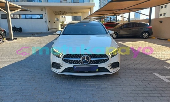 Buy Used Mercedes-Benz 190 SL White Car in Kinshasa in Kinshasa Buy Used Mercedes-Benz 190 SL White Car in Kinshasa in Kinshasa