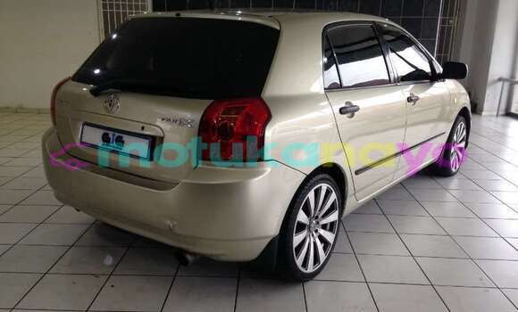 Buy Used Toyota Runx Brown Car in Kinshasa in Kinshasa Buy Used Toyota Runx Brown Car in Kinshasa in Kinshasa