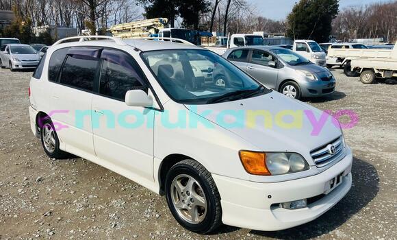 Buy Used Toyota Ipsum White Car in Kinshasa in Kinshasa Buy Used Toyota Ipsum White Car in Kinshasa in Kinshasa