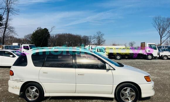 Buy Used Toyota Ipsum White Car in Kinshasa in Kinshasa Buy Used Toyota Ipsum White Car in Kinshasa in Kinshasa