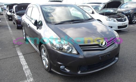 Buy Used Toyota Auris Silver Car in Kinshasa in Kinshasa Buy Used Toyota Auris Silver Car in Kinshasa in Kinshasa