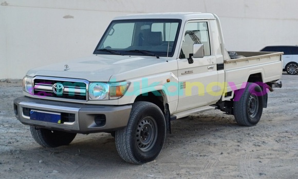 Buy Used Toyota Land Cruiser White Car in Kinshasa in Kinshasa Buy Used Toyota Land Cruiser White Car in Kinshasa in Kinshasa