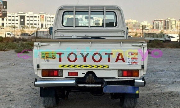 Buy Used Toyota Land Cruiser White Car in Kinshasa in Kinshasa Buy Used Toyota Land Cruiser White Car in Kinshasa in Kinshasa