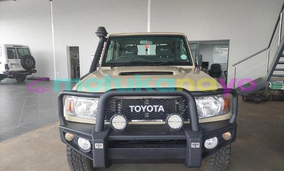 Buy Used Toyota Land Cruiser Other Car in Kinshasa in Kinshasa Buy Used Toyota Land Cruiser Other Car in Kinshasa in Kinshasa