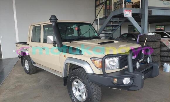 Buy Used Toyota Land Cruiser Other Car in Kinshasa in Kinshasa Buy Used Toyota Land Cruiser Other Car in Kinshasa in Kinshasa