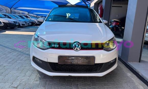 Buy Used Volkswagen Golf White Car in Kinshasa in Kinshasa Buy Used Volkswagen Golf White Car in Kinshasa in Kinshasa