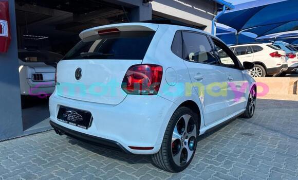 Buy Used Volkswagen Golf White Car in Kinshasa in Kinshasa Buy Used Volkswagen Golf White Car in Kinshasa in Kinshasa