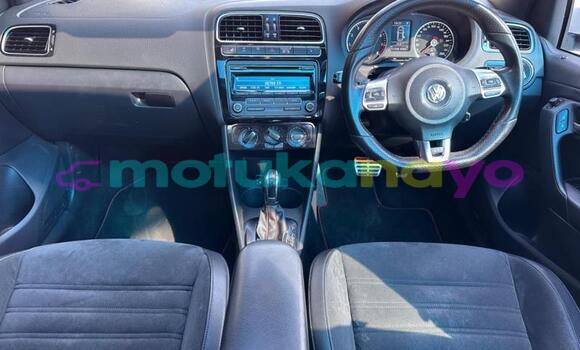 Buy Used Volkswagen Golf White Car in Kinshasa in Kinshasa Buy Used Volkswagen Golf White Car in Kinshasa in Kinshasa