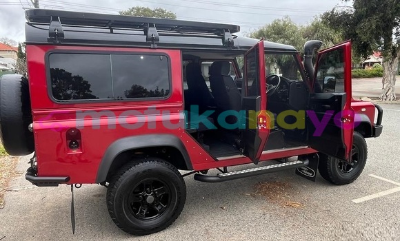 Buy Used Land Rover Defender Red Car in Kinshasa in Kinshasa Buy Used Land Rover Defender Red Car in Kinshasa in Kinshasa