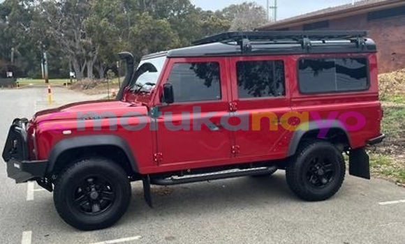 Buy Used Land Rover Defender Red Car in Kinshasa in Kinshasa Buy Used Land Rover Defender Red Car in Kinshasa in Kinshasa
