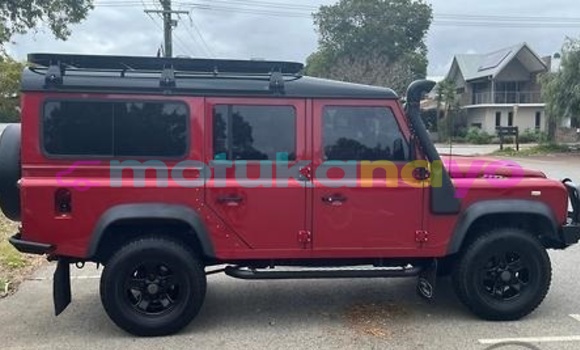 Buy Used Land Rover Defender Red Car in Kinshasa in Kinshasa Buy Used Land Rover Defender Red Car in Kinshasa in Kinshasa