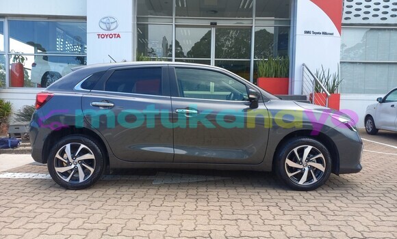 Buy Used Toyota Starlet Blue Car in Kinshasa in Kinshasa Buy Used Toyota Starlet Blue Car in Kinshasa in Kinshasa