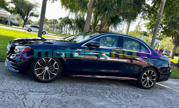 Buy Used Mercedes-Benz E-klasse Other Car in Kinshasa in Kinshasa Buy Used Mercedes-Benz E-klasse Other Car in Kinshasa in Kinshasa