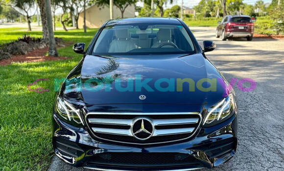 Buy Used Mercedes-Benz E-klasse Other Car in Kinshasa in Kinshasa Buy Used Mercedes-Benz E-klasse Other Car in Kinshasa in Kinshasa