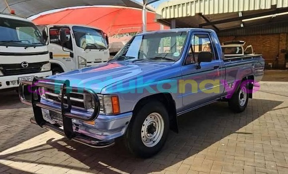 Buy Used Toyota Hilux Blue Car in Kinshasa in Kinshasa Buy Used Toyota Hilux Blue Car in Kinshasa in Kinshasa