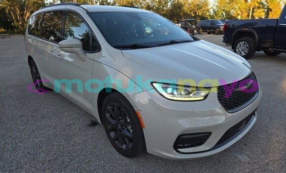 Buy Used Chrysler Pacifica White Car in Kinshasa in Kinshasa Buy Used Chrysler Pacifica White Car in Kinshasa in Kinshasa