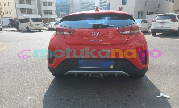 Buy Used Hyundai Veloster Red Car in Kinshasa in Kinshasa Buy Used Hyundai Veloster Red Car in Kinshasa in Kinshasa