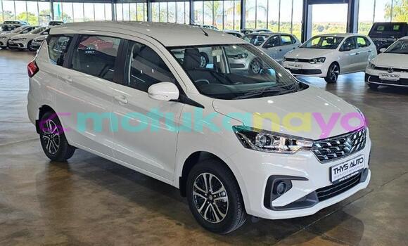 Buy Used Suzuki Ertiga White Car in Kinshasa in Kinshasa Buy Used Suzuki Ertiga White Car in Kinshasa in Kinshasa