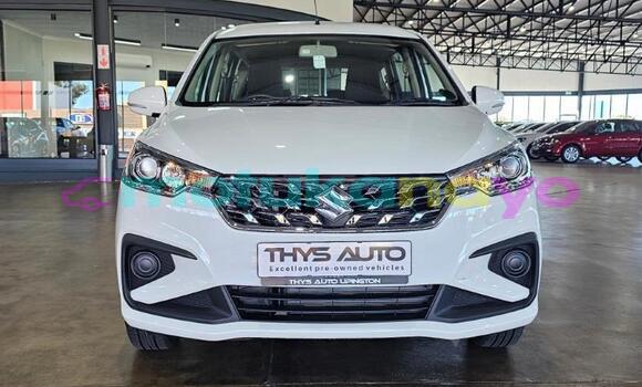Buy Used Suzuki Ertiga White Car in Kinshasa in Kinshasa Buy Used Suzuki Ertiga White Car in Kinshasa in Kinshasa