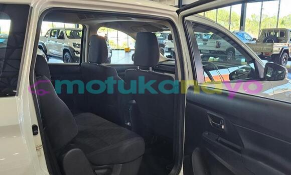 Buy Used Suzuki Ertiga White Car in Kinshasa in Kinshasa Buy Used Suzuki Ertiga White Car in Kinshasa in Kinshasa