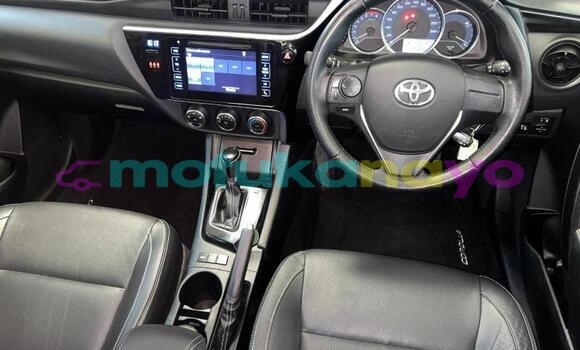 Buy Used Toyota Corolla White Car in Kinshasa in Kinshasa Buy Used Toyota Corolla White Car in Kinshasa in Kinshasa
