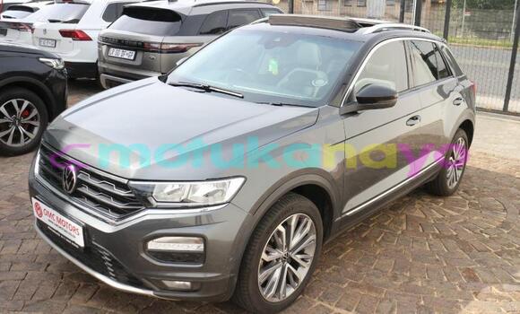 Buy Used Volkswagen T-Roc Other Car in Kinshasa in Kinshasa Buy Used Volkswagen T-Roc Other Car in Kinshasa in Kinshasa