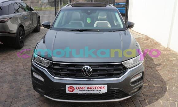 Buy Used Volkswagen T-Roc Other Car in Kinshasa in Kinshasa Buy Used Volkswagen T-Roc Other Car in Kinshasa in Kinshasa