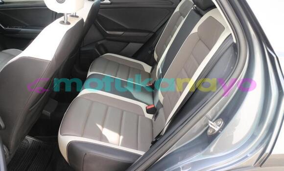 Buy Used Volkswagen T-Roc Other Car in Kinshasa in Kinshasa Buy Used Volkswagen T-Roc Other Car in Kinshasa in Kinshasa