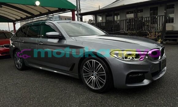 Buy Used BMW 5–Series Silver Car in Kinshasa in Kinshasa Buy Used BMW 5–Series Silver Car in Kinshasa in Kinshasa