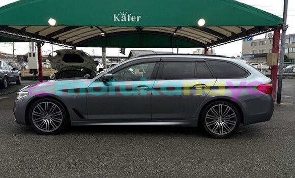 Buy Used BMW 5–Series Silver Car in Kinshasa in Kinshasa Buy Used BMW 5–Series Silver Car in Kinshasa in Kinshasa