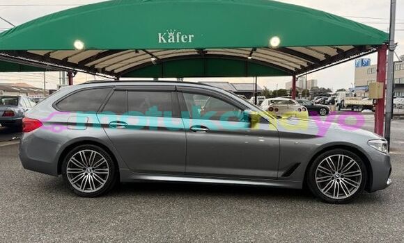 Buy Used BMW 5–Series Silver Car in Kinshasa in Kinshasa Buy Used BMW 5–Series Silver Car in Kinshasa in Kinshasa